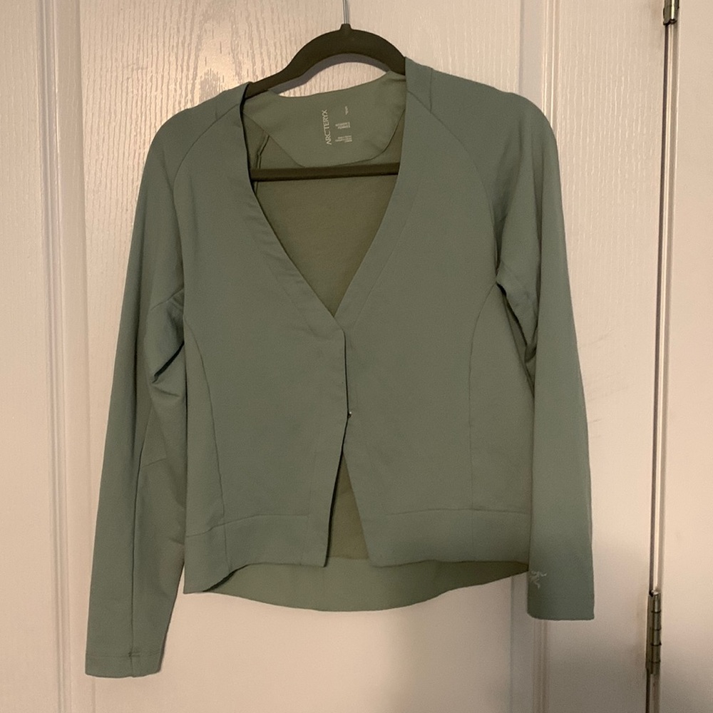 Arc’teryx Seafoam Green Top